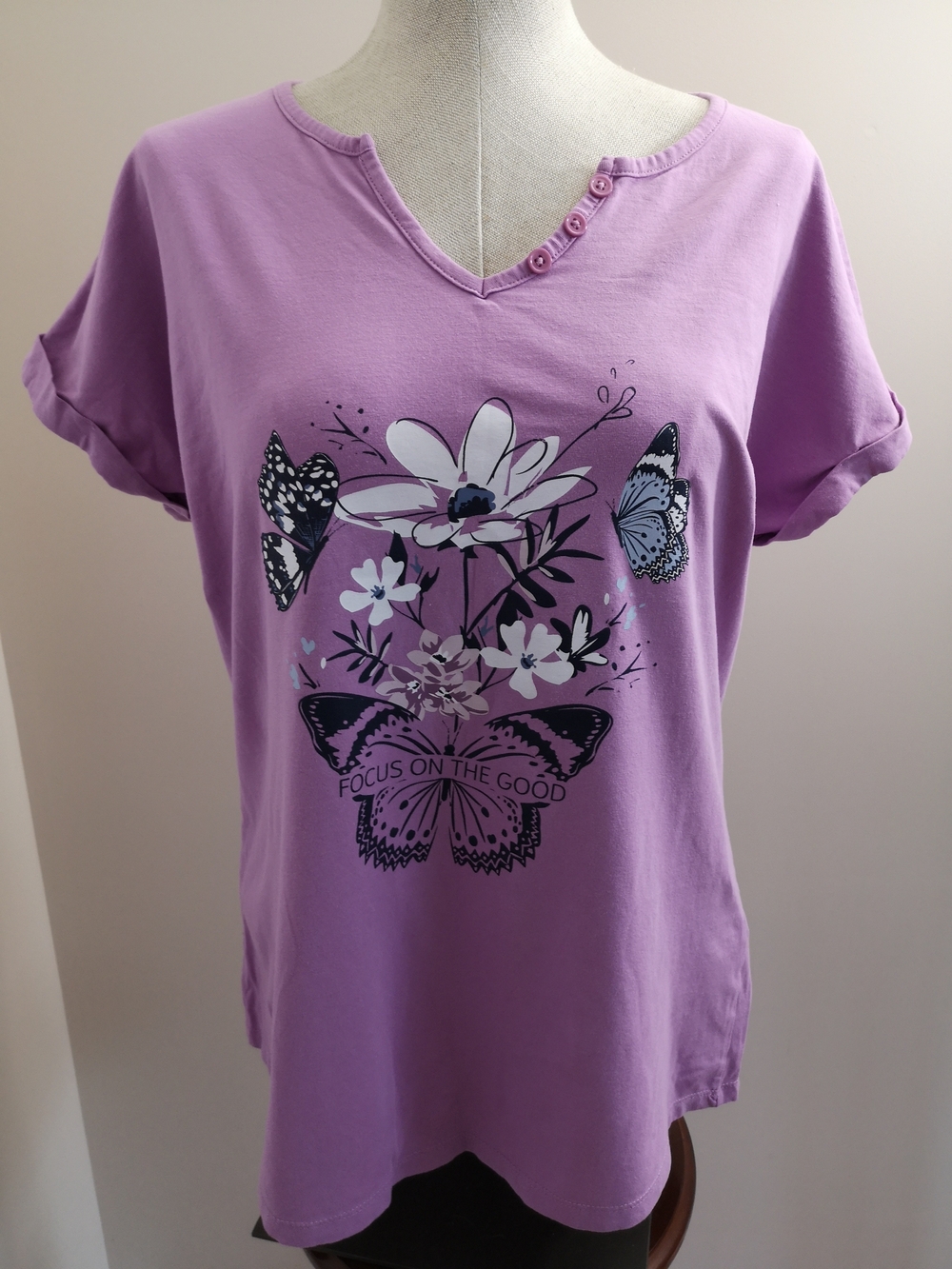 Women’s Lavender Butterfly Graphic Tee - Size M